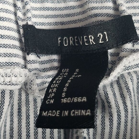 Forever 21 Stripped Pants - Picture 7 of 8